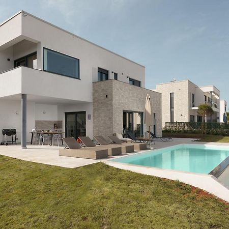 Sea View Villa Cala Royal Krnica Exterior photo